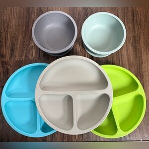 Bundle of 3 Silicon Suction Plates & 2 Bowls